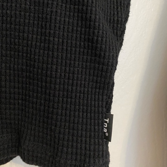 Aritzia mock-neck long sleeve - Picture 3 of 4